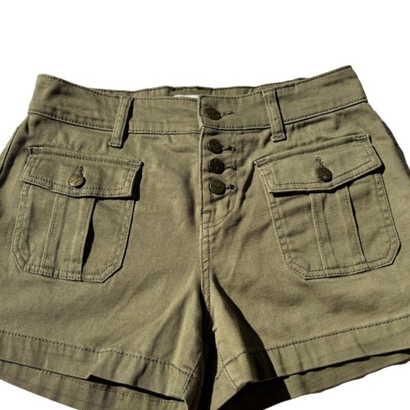 Jessica Simpson Chino Shorts Pocket and Button Detail-Green Women's 2/26 - Picture 3 of 13